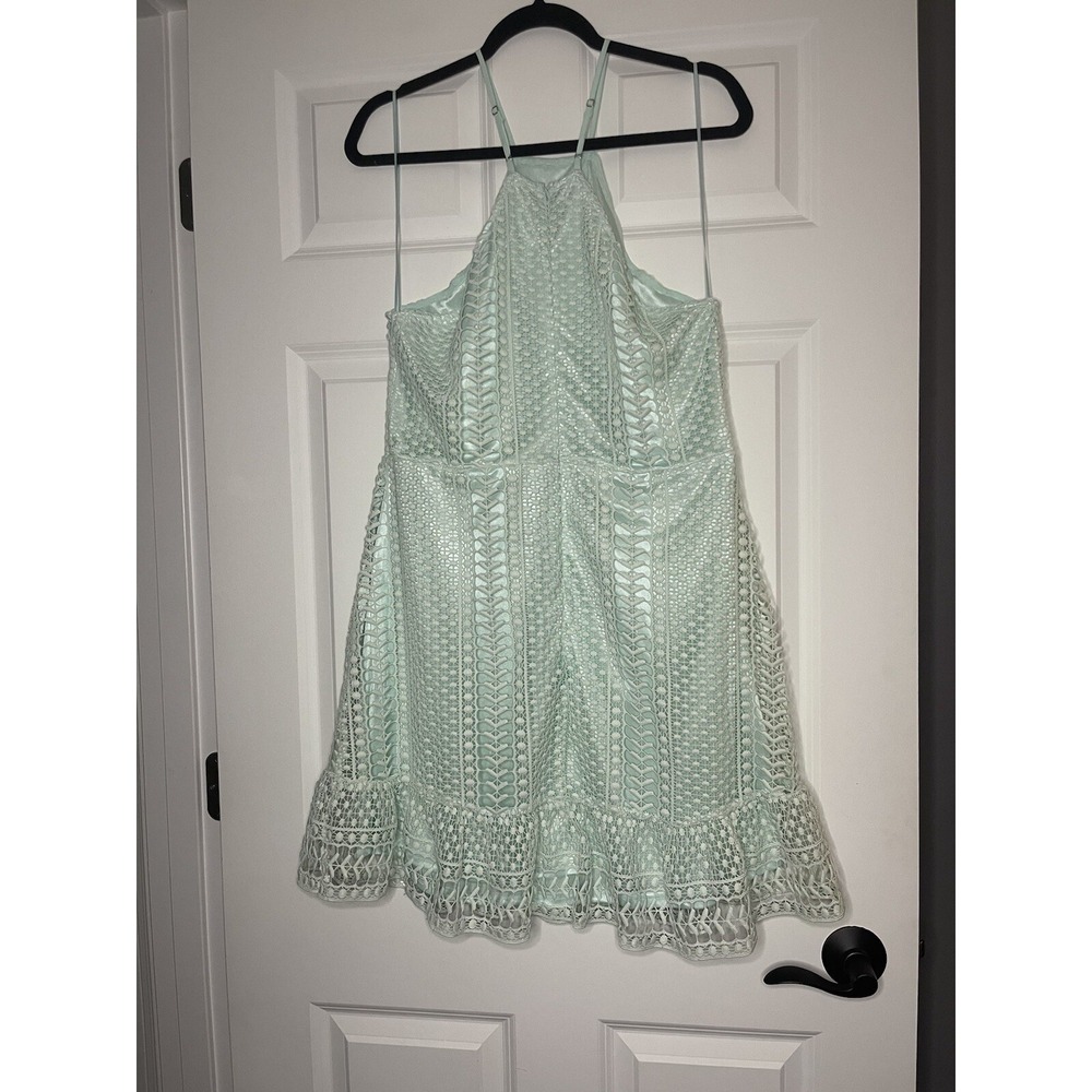 Venus Sleeveless Crochet Halter Sundress Size 14 Light Green - Picture 2 of 2